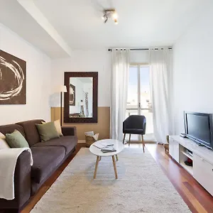 Ola Living Plaza Catalunya , Barcelona Espanha