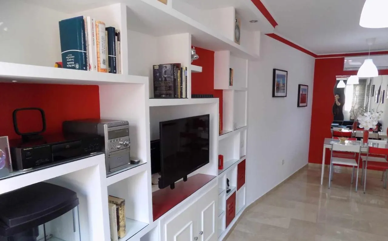 Apartamento La Farola - Centro de Málaga con Parking 0*,  España